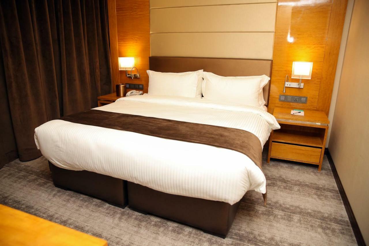 Gloria Hotel Amman Bagian luar foto